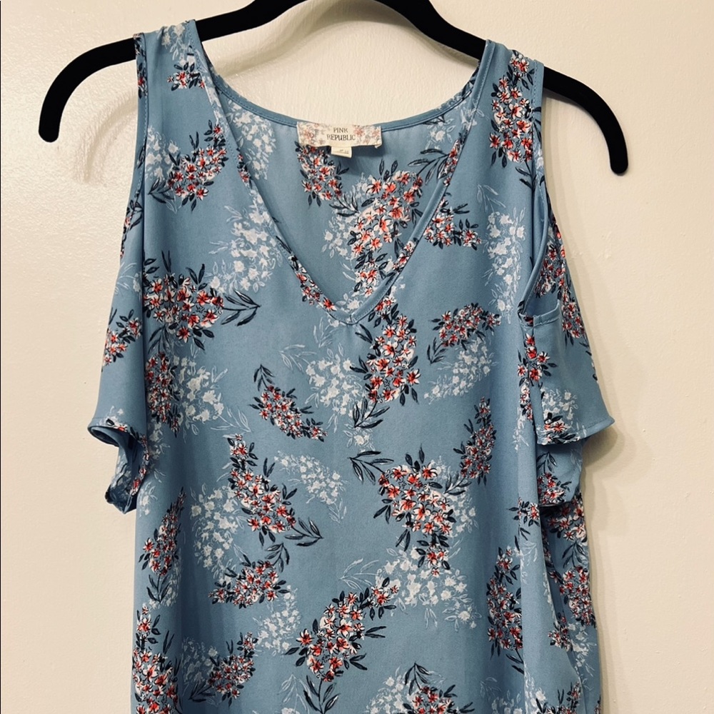 Womens business casual floral top